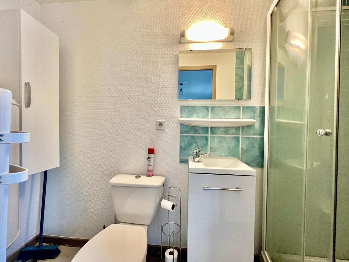 Notre Dame Apartment *