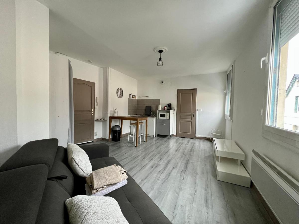 Notre Dame Apartment